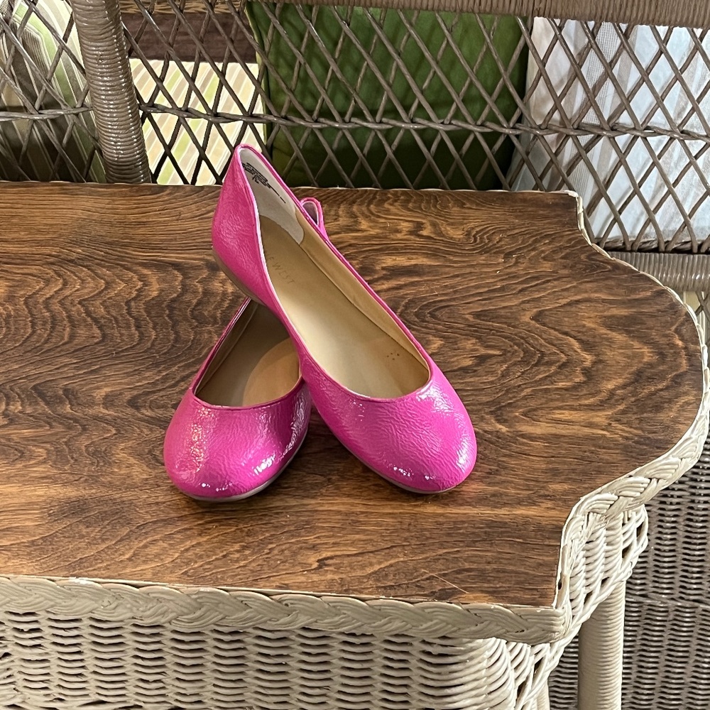 Nine West Bright Pink Ballet Flats
